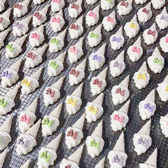 Handcrafted Chicken & Cheese Pet Ice Cream Biscuits – 20-Pack, 100% Natural, No Additives, Fresh Ingredients – Perfect for Meal Toppers or Training Treats