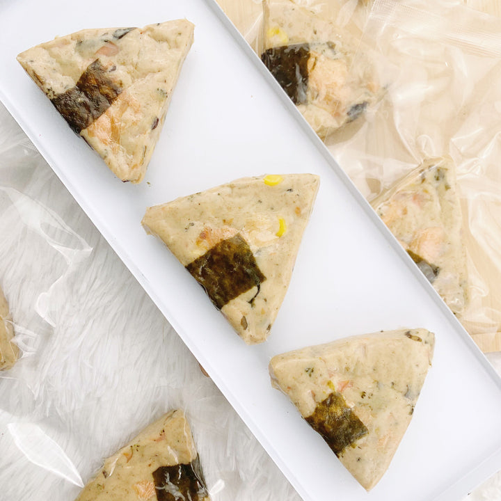 Handcrafted Pet Sushi Triangles – 10-Pack, Fresh Chicken, Salmon &amp; Veggie Dog Treats, No Additives, Perfect for Meal Toppers, Training Rewards, and Decoration